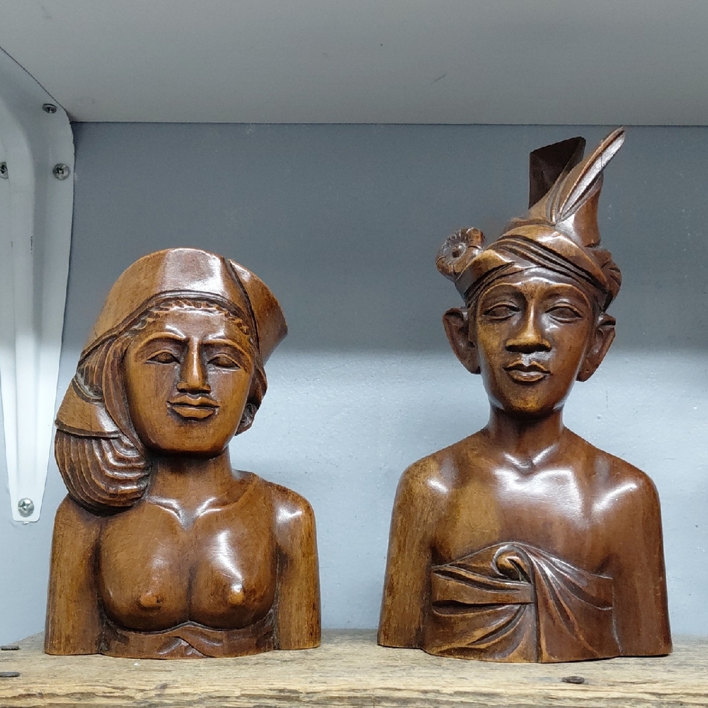 Vintage Hand Carved Balinese Indonesian Bust Sculpture Set Of 2